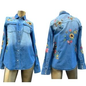 Driftwood NWT Embroidered Denim Shirt Sunflower Bee Western Boho Medium